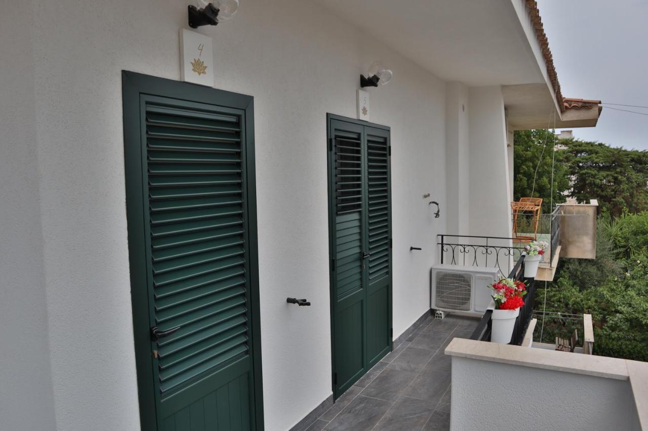 Fiore Di Loto Rooms Carini Exterior photo