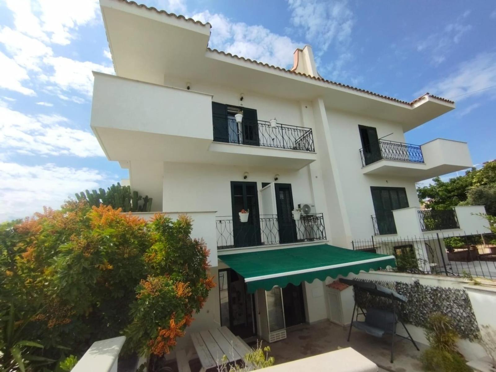 Fiore Di Loto Rooms Carini Exterior photo