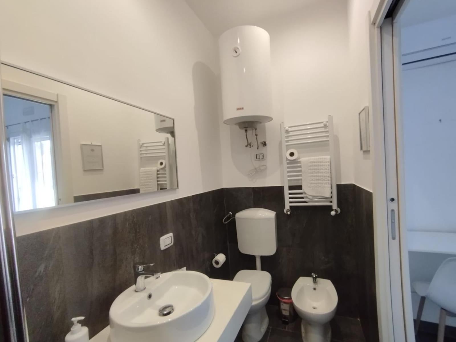 Fiore Di Loto Rooms Carini Exterior photo